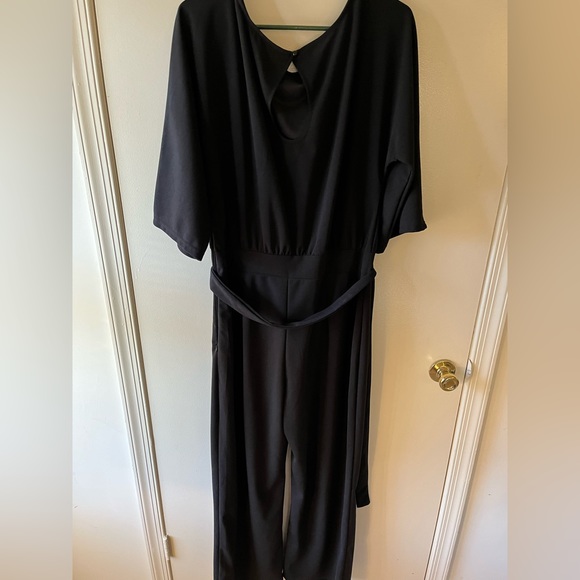 Black jumpsuit - Picture 5 of 6